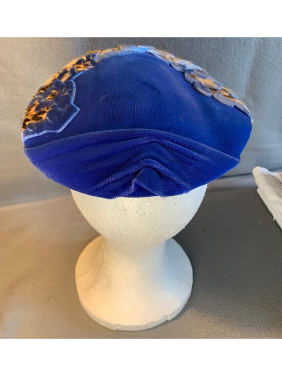 Nina Ladies Blue Velvet Hat with Feathers Hat Size 22 Vintage main image 7